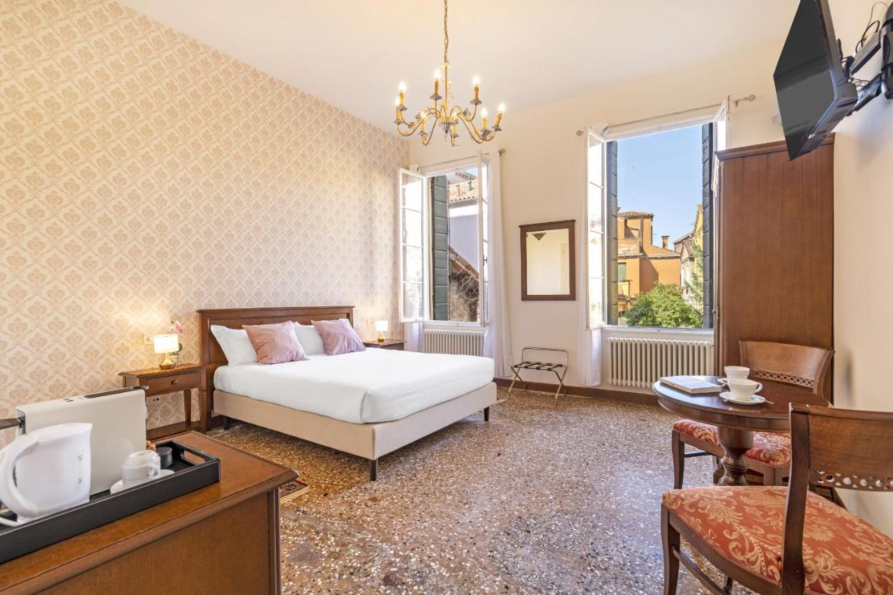 Residenza Centopietre - Dorsoduro By Wonderful Italy Venise Extérieur photo
