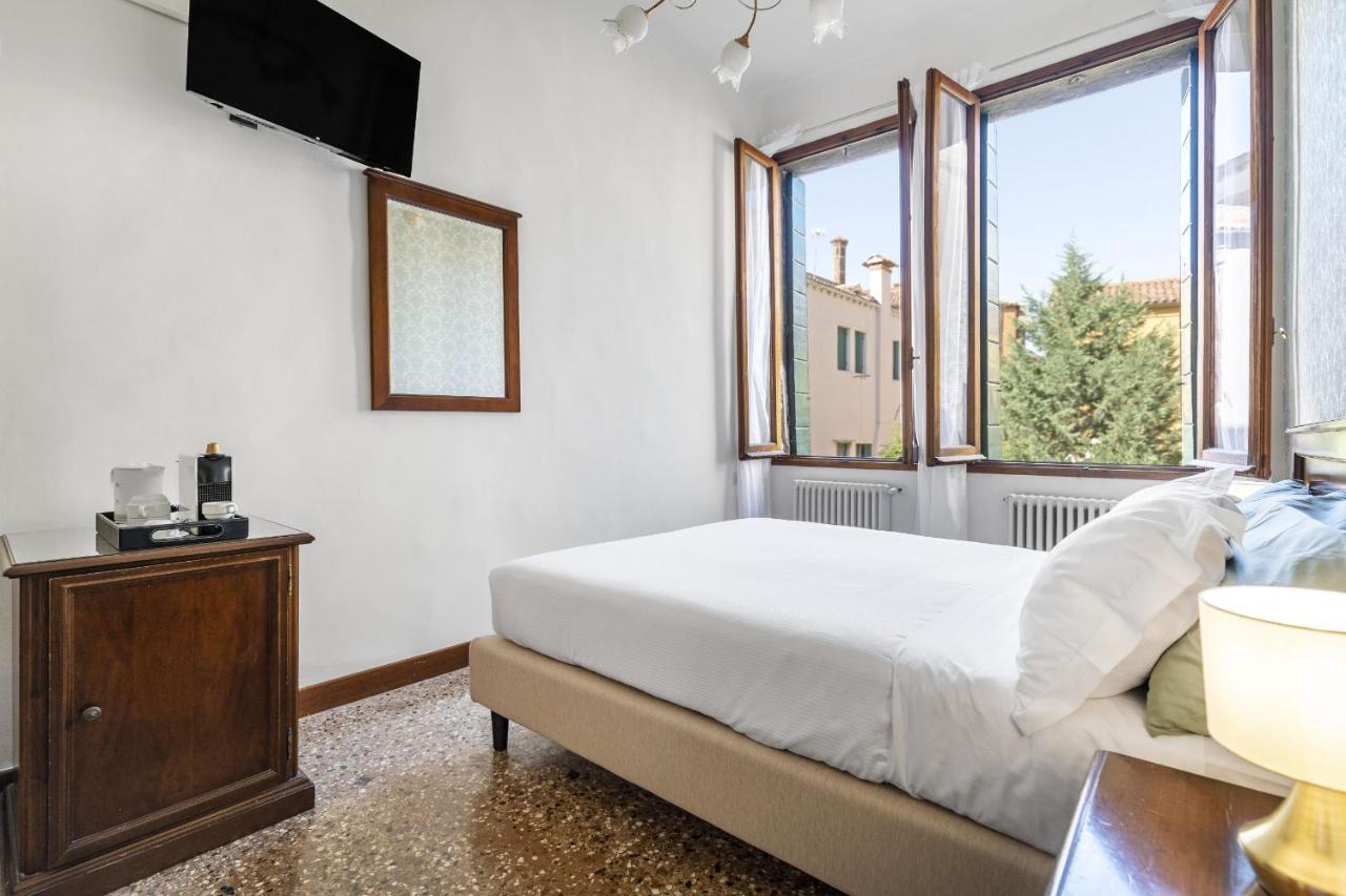 Residenza Centopietre - Dorsoduro By Wonderful Italy Venise Extérieur photo