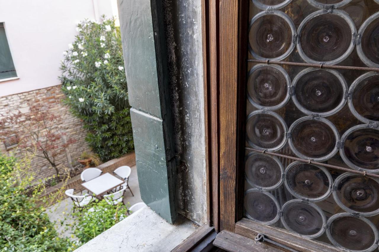 Residenza Centopietre - Dorsoduro By Wonderful Italy Venise Extérieur photo