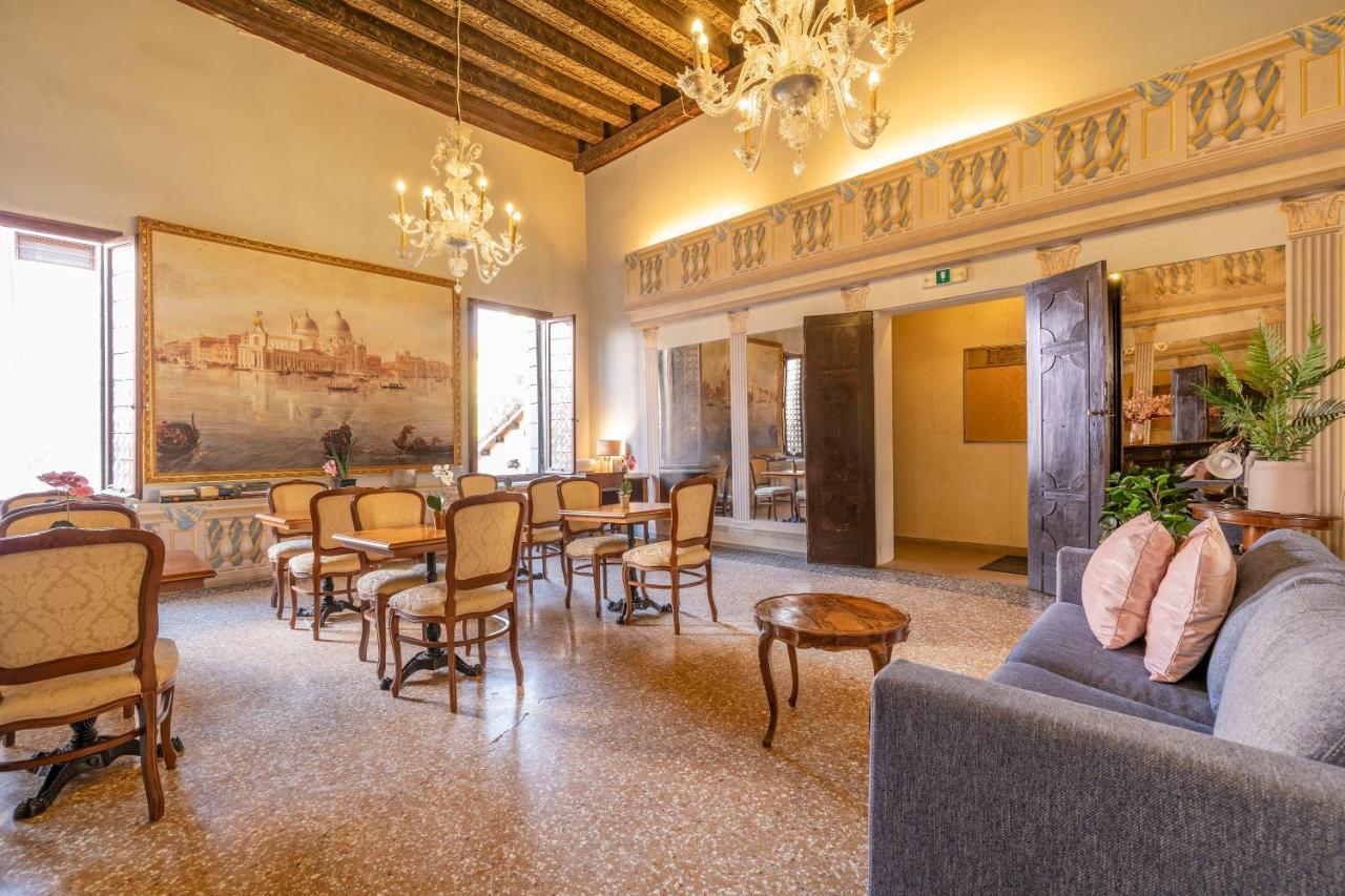 Residenza Centopietre - Dorsoduro By Wonderful Italy Venise Extérieur photo